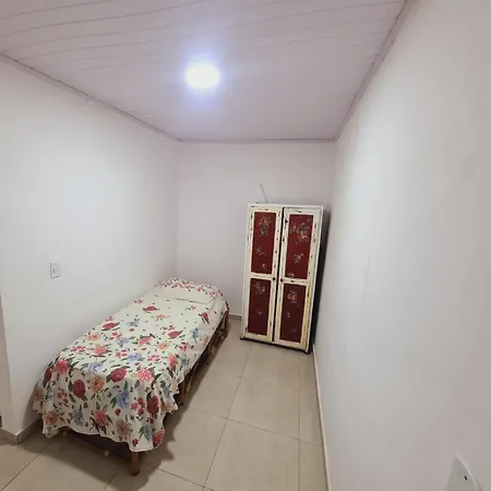 Excelente Casa Com Garagem E 3 Quartos Sendo 1 Suite Na Praia Dos Anjos A 5 Min A Pe Do Pier Dos Barcos Arraial do Cabo Quarto foto